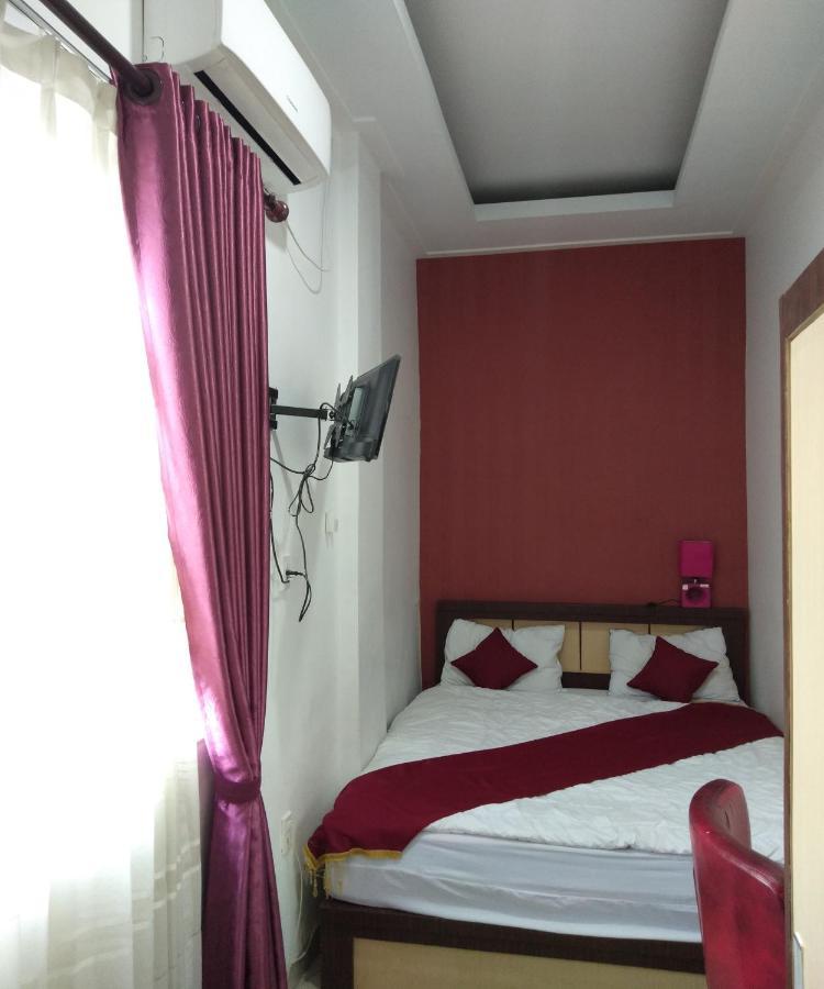 D&D Guest House & Cafe Syariah Medan Exterior foto