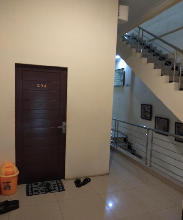 D&D Guest House & Cafe Syariah Medan Exterior foto